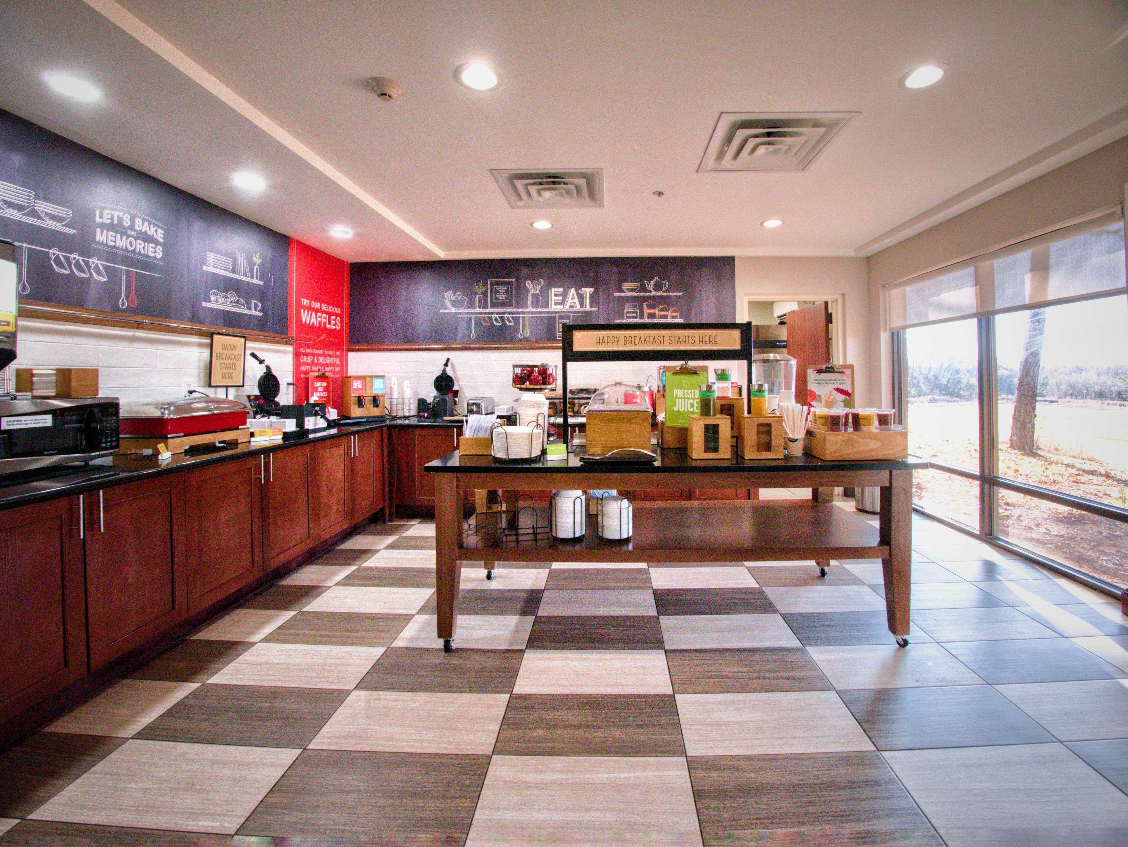 Hampton Inn Edmond Bagian luar foto